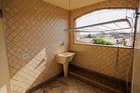 Casa para alugar com 200m², 3 quartos e 3 vagasLavanderia