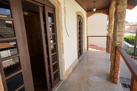 Casa para alugar com 200m², 3 quartos e 3 vagasVaranda do Quarto