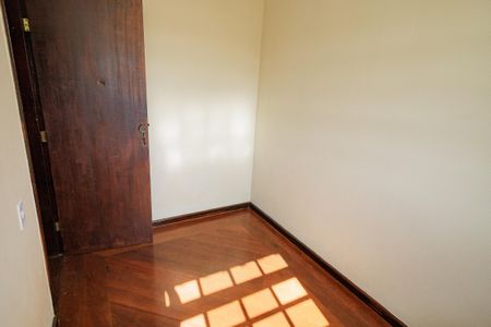 Casa para alugar com 200m², 3 quartos e 3 vagasQuarto 2