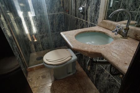Casa para alugar com 200m², 3 quartos e 3 vagasBanheiro