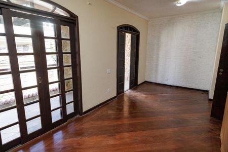 Casa para alugar com 200m², 3 quartos e 3 vagasQuarto 