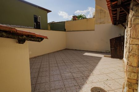 Casa para alugar com 200m², 3 quartos e 3 vagasQuintal