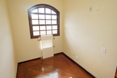 Casa para alugar com 200m², 3 quartos e 3 vagasQuarto 2