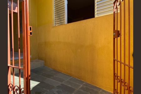 Casa para alugar com 60m², 1 quarto e sem vagaÁrea externa