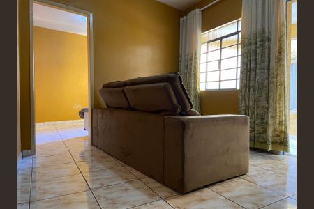 Sala de casa para alugar com 1 quarto, 60m² em São Pedro, Osasco