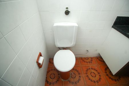 Casa para alugar com 90m², 2 quartos e 1 vaga Casa para alugar com 90m², 2 quartos e 1 vagaBanheiro Social
