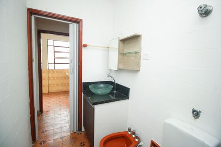 Casa para alugar com 90m², 2 quartos e 1 vaga Casa para alugar com 90m², 2 quartos e 1 vagaBanheiro da Suíte
