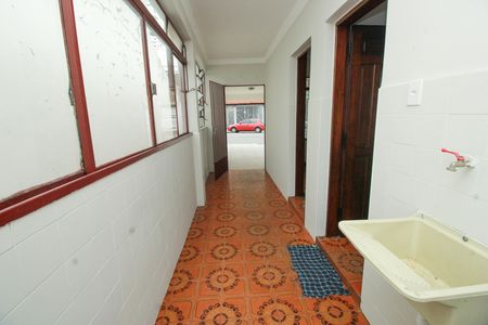 Casa para alugar com 90m², 2 quartos e 1 vaga Casa para alugar com 90m², 2 quartos e 1 vagaCorredor
