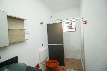 Casa para alugar com 90m², 2 quartos e 1 vaga Casa para alugar com 90m², 2 quartos e 1 vagaBanheiro da Suíte