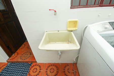 Casa para alugar com 90m², 2 quartos e 1 vaga Casa para alugar com 90m², 2 quartos e 1 vagaÁrea de Serviço