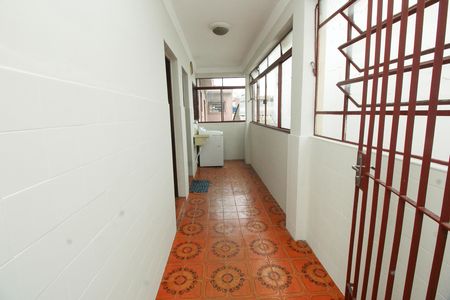 Casa para alugar com 90m², 2 quartos e 1 vaga Casa para alugar com 90m², 2 quartos e 1 vagaCorredor
