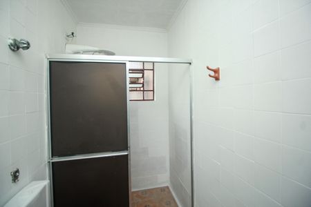 Casa para alugar com 90m², 2 quartos e 1 vaga Casa para alugar com 90m², 2 quartos e 1 vagaBanheiro da Suíte