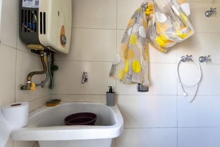 Apartamento para alugar com 75m², 2 quartos e 1 vagaÁrea de Serviço