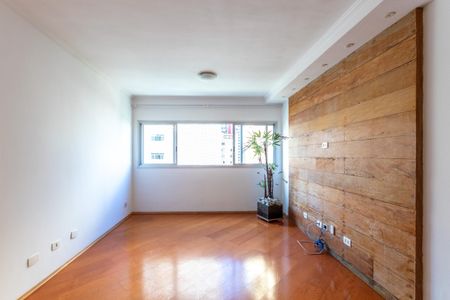 Apartamento para alugar com 75m², 2 quartos e 1 vagaSala