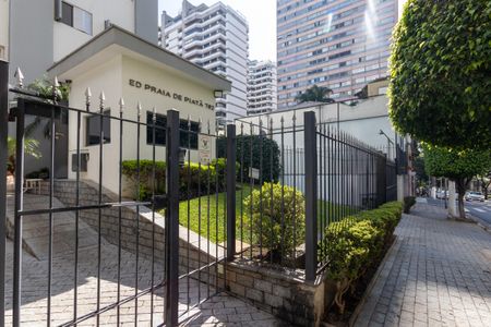 Apartamento para alugar com 75m², 2 quartos e 1 vagaFachada