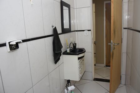 Casa para alugar com 100m², 3 quartos e 2 vagasBanheiro 1