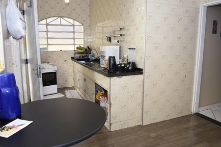 Casa para alugar com 100m², 3 quartos e 2 vagasCozinha