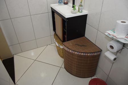 Casa para alugar com 100m², 3 quartos e 2 vagasBanheiro da Suíte