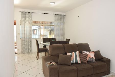 Sala de casa para alugar com 3 quartos, 100m² em Jardim Capao Redondo, Embu das Artes