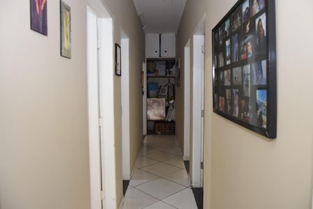 Casa para alugar com 100m², 3 quartos e 2 vagasCorredor 1