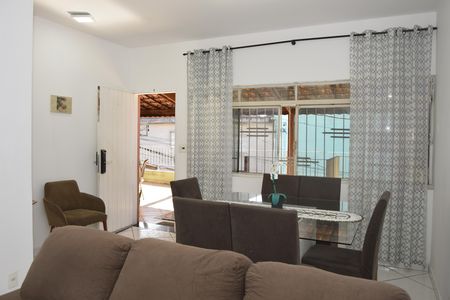 Sala de casa para alugar com 3 quartos, 100m² em Jardim Capao Redondo, Embu das Artes