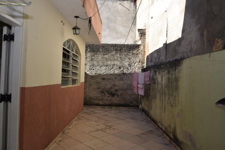 Casa para alugar com 100m², 3 quartos e 2 vagasQuintal
