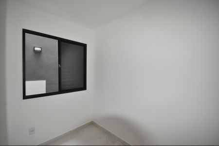 Quarto 2 de apartamento para alugar com 2 quartos, 38m² em Vila Isolina Mazzei, São Paulo