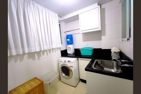 Apartamento para alugar com 199m², 4 quartos e 1 vagaÁrea de Serviço