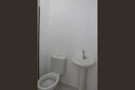 Apartamento para alugar com 44m², 2 quartos e sem vaga Apartamento para alugar com 44m², 2 quartos e sem vagaBanheiro