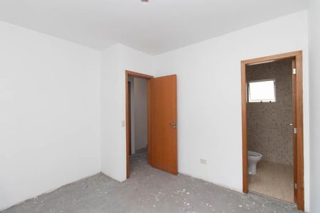 Casa de condomínio à venda com 80m², 3 quartos e 1 vaga Casa de condomínio à venda com 80m², 3 quartos e 1 vagaQuarto Suíte