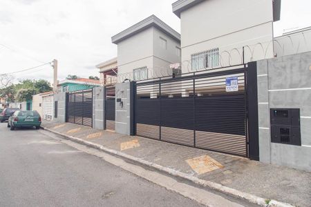 Casa de condomínio à venda com 80m², 3 quartos e 1 vaga Casa de condomínio à venda com 80m², 3 quartos e 1 vagaFachada