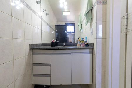 Apartamento à venda com 74m², 2 quartos e 1 vaga Apartamento à venda com 74m², 2 quartos e 1 vagaBanheiro 1