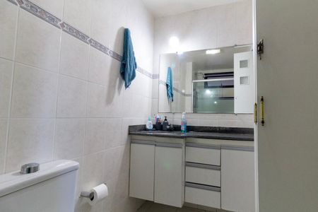 Apartamento à venda com 74m², 2 quartos e 1 vaga Apartamento à venda com 74m², 2 quartos e 1 vagaBanheiro 2