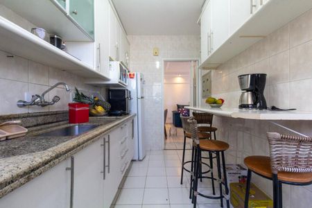 Apartamento à venda com 74m², 2 quartos e 1 vaga Apartamento à venda com 74m², 2 quartos e 1 vagaCozinha