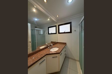 Apartamento à venda com 197m², 4 quartos e 3 vagas