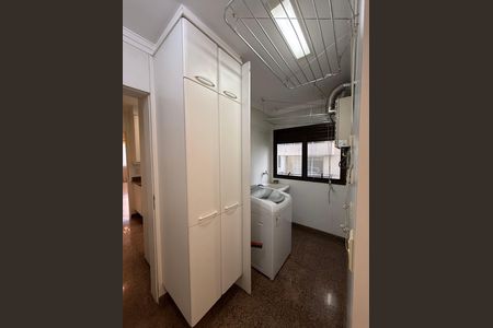 Apartamento à venda com 197m², 4 quartos e 3 vagas