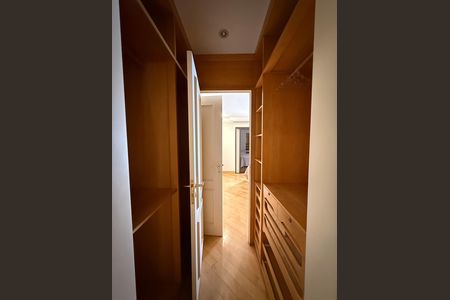 Apartamento à venda com 197m², 4 quartos e 3 vagas