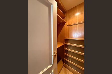 Apartamento à venda com 197m², 4 quartos e 3 vagas