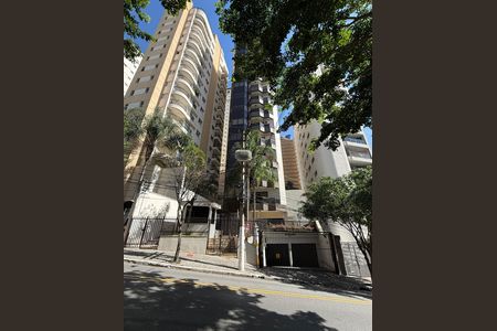 Apartamento à venda com 197m², 4 quartos e 3 vagas