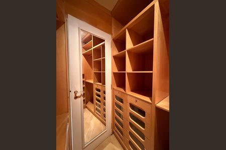 Apartamento à venda com 197m², 4 quartos e 3 vagas