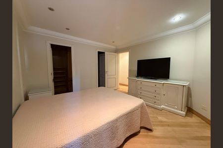 Apartamento à venda com 197m², 4 quartos e 3 vagas