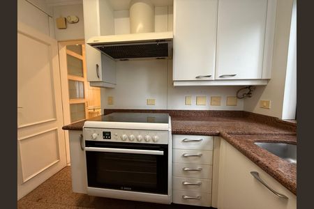 Apartamento à venda com 197m², 4 quartos e 3 vagas