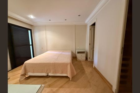 Apartamento à venda com 197m², 4 quartos e 3 vagas