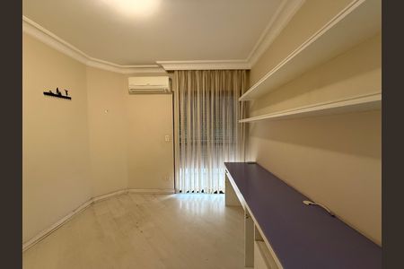 Apartamento à venda com 197m², 4 quartos e 3 vagas