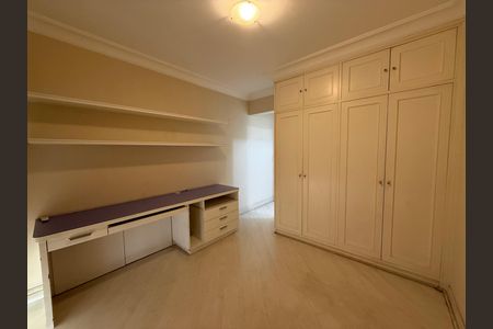 Apartamento à venda com 197m², 4 quartos e 3 vagas
