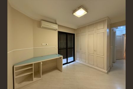 Apartamento à venda com 197m², 4 quartos e 3 vagas