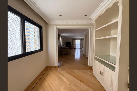 Apartamento à venda com 197m², 4 quartos e 3 vagas