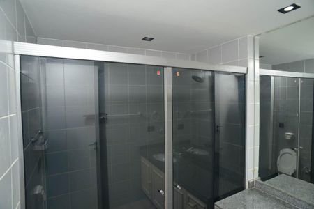 Apartamento para alugar com 220m², 3 quartos e 3 vagasBanheiro Suite