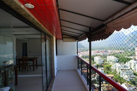 Varanda de apartamento para alugar com 3 quartos, 220m² em Barra da Tijuca, Rio de Janeiro