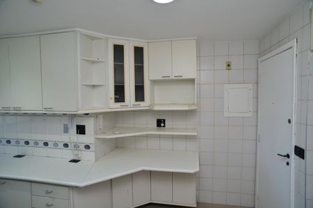 Apartamento para alugar com 220m², 3 quartos e 3 vagasCozinha